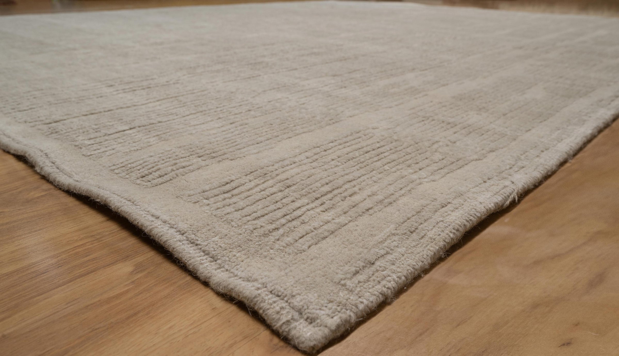 Still Water Mist Fog Wool Rug, Hand-Knotted Tonal Sheen, Soft Grey Greige Area Rug 8x10 | Custom Size