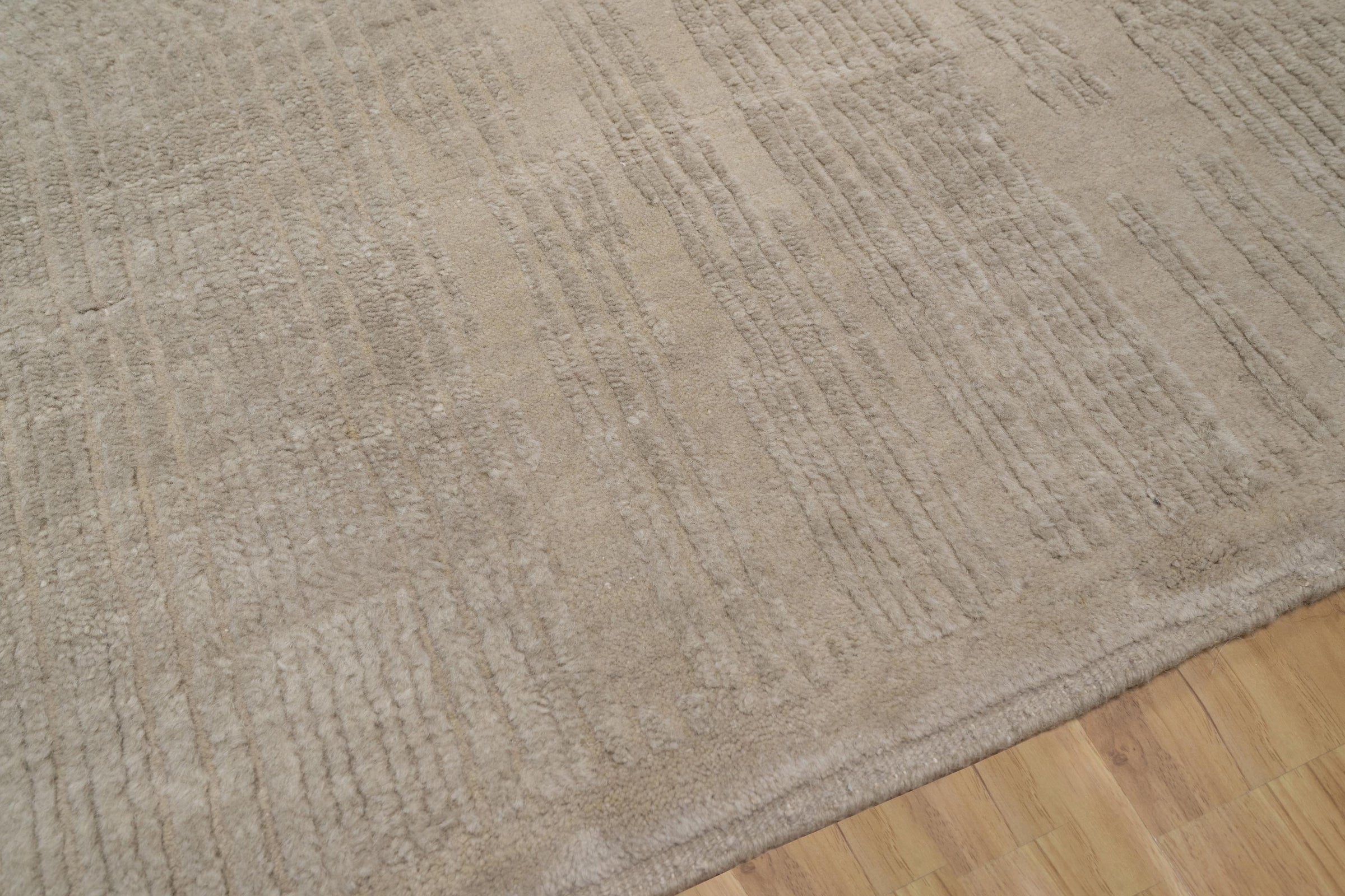 Still Water Mist Fog Wool Rug, Hand-Knotted Tonal Sheen, Soft Grey Greige Area Rug 8x10 | Custom Size
